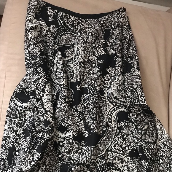 Suit- jacket +long skirt , size 6 - Picture 5 of 8